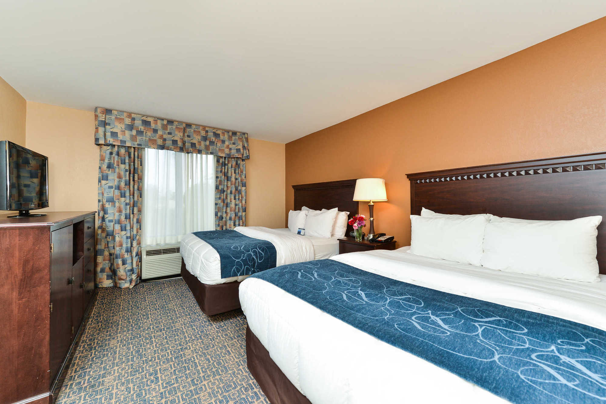 Comfort Suites Near Mcas Бофорт Номер фото